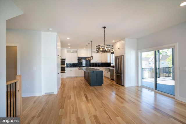 140 PEPPERBERRY LN, State College, PA 16801