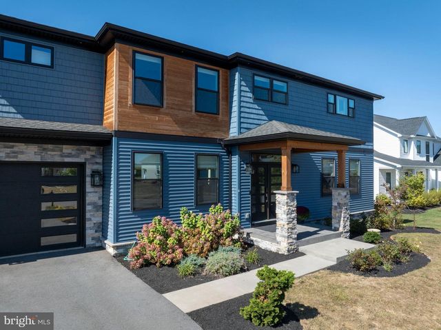 140 PEPPERBERRY LN, State College, PA 16801