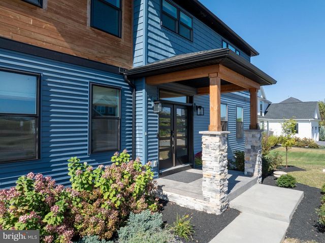 140 PEPPERBERRY LN, State College, PA 16801