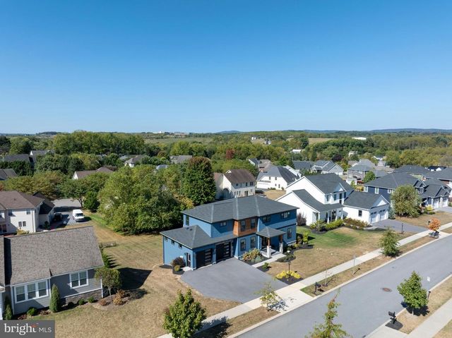 140 PEPPERBERRY LN, State College, PA 16801