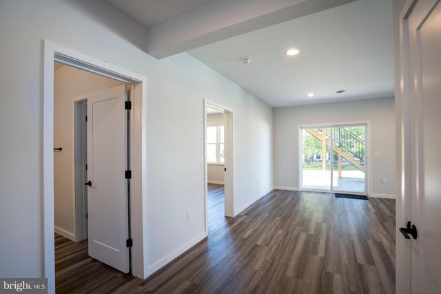 140 PEPPERBERRY LN, State College, PA 16801