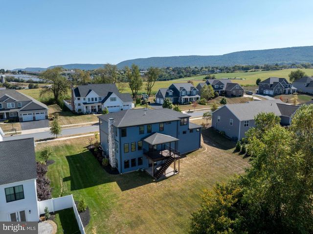 140 PEPPERBERRY LN, State College, PA 16801