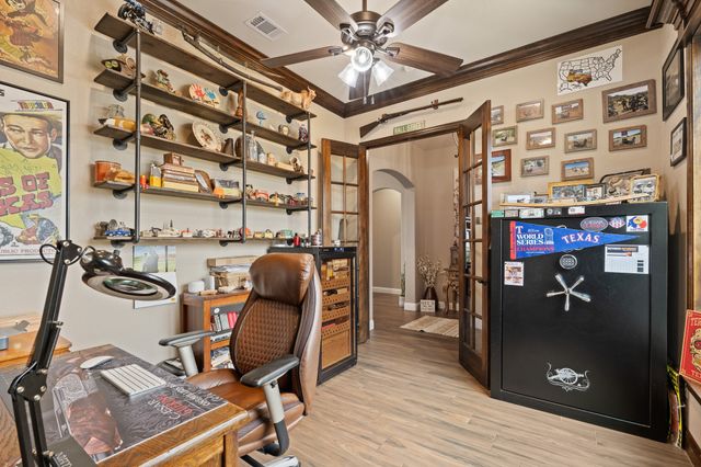9709 Puma Trail, Godley, TX 76044
