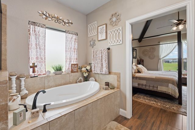9709 Puma Trail, Godley, TX 76044