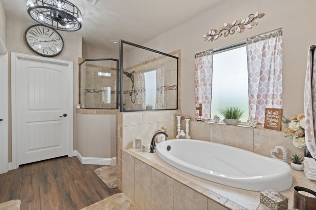 9709 Puma Trail, Godley, TX 76044