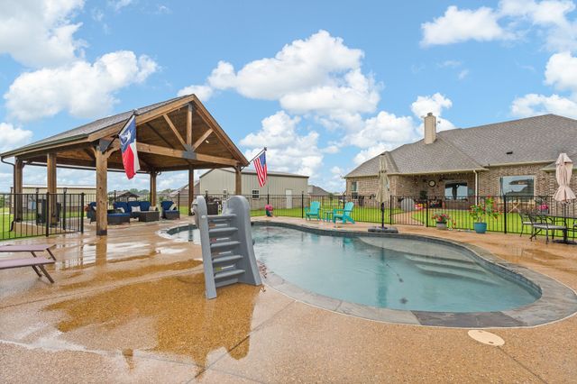 9709 Puma Trail, Godley, TX 76044