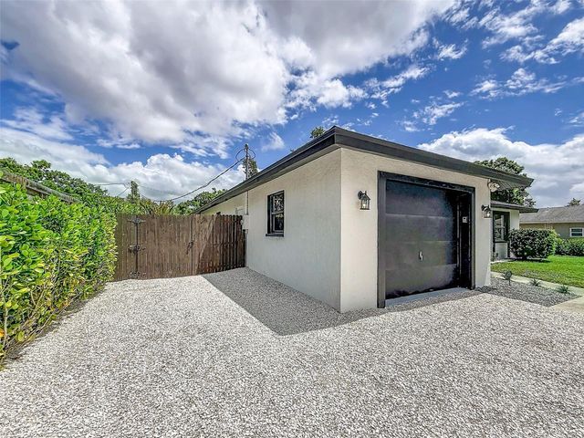 629 ALBRITTON AVENUE, Sarasota, FL 34232