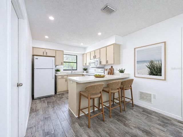 629 ALBRITTON AVENUE, Sarasota, FL 34232