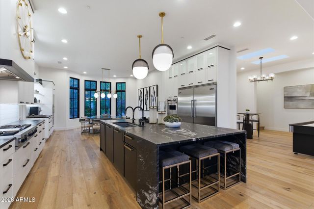 6650 N HILLSIDE Drive, Paradise Valley, AZ 85253