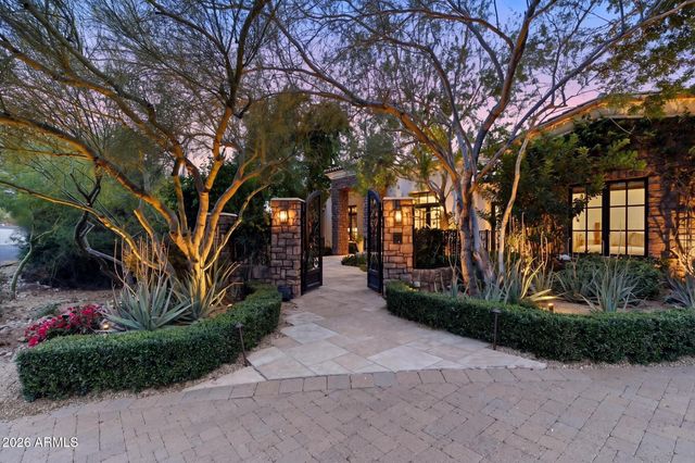6650 N HILLSIDE Drive, Paradise Valley, AZ 85253