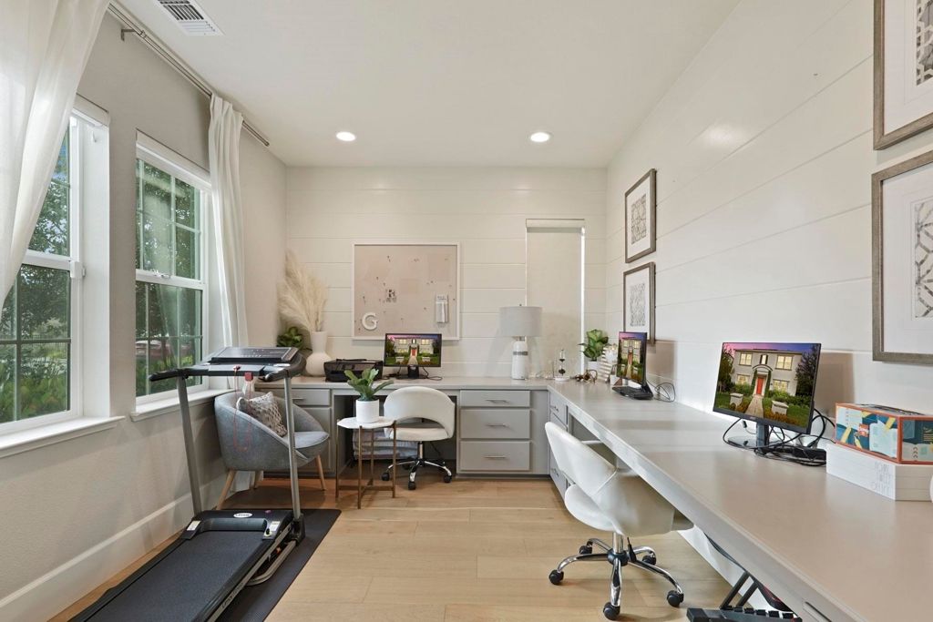 Image 14 of property listing at 2885 Ellis Town Dr, Tracy, CA 95377