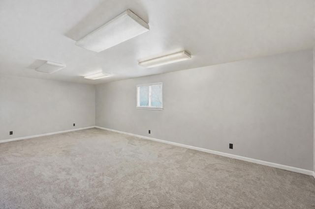 582 Hutchison Road, Paris, KY 40361