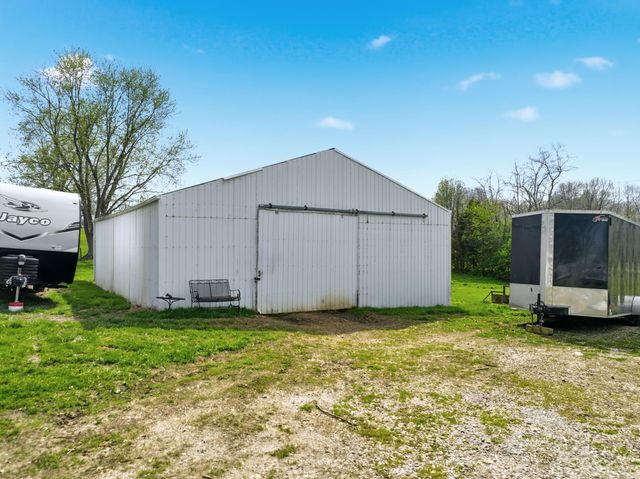 582 Hutchison Road, Paris, KY 40361