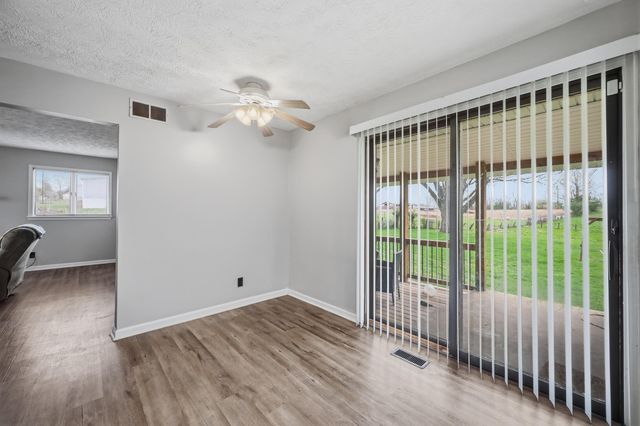 582 Hutchison Road, Paris, KY 40361