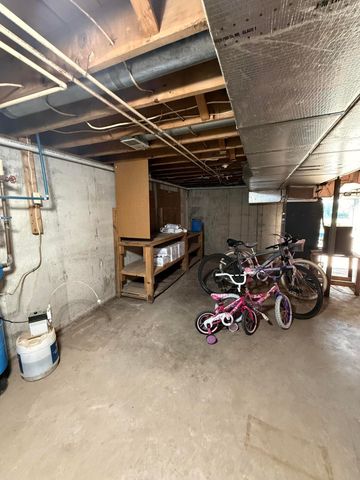 582 Hutchison Road, Paris, KY 40361