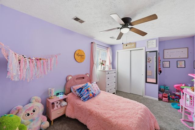 582 Hutchison Road, Paris, KY 40361