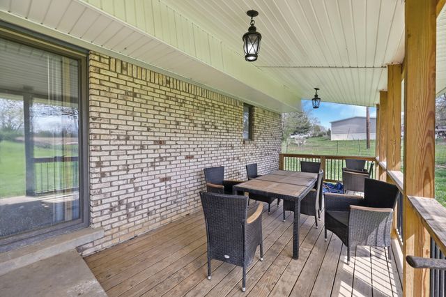 582 Hutchison Road, Paris, KY 40361