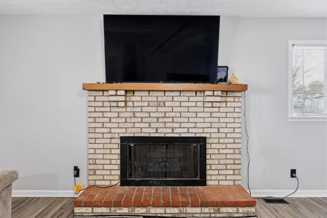 582 Hutchison Road, Paris, KY 40361