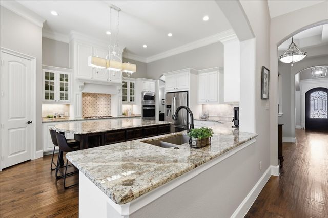 412 Nora Lane, Argyle, TX 76226