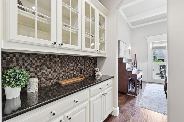 412 Nora Lane, Argyle, TX 76226