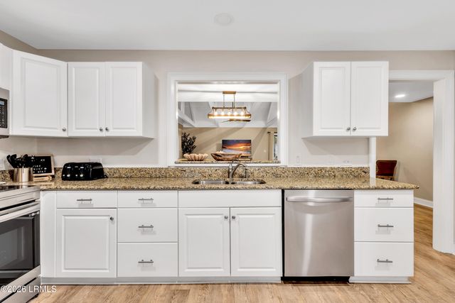 45 Queens Folly Rd Apt 592, Hilton Head Island, SC 29928