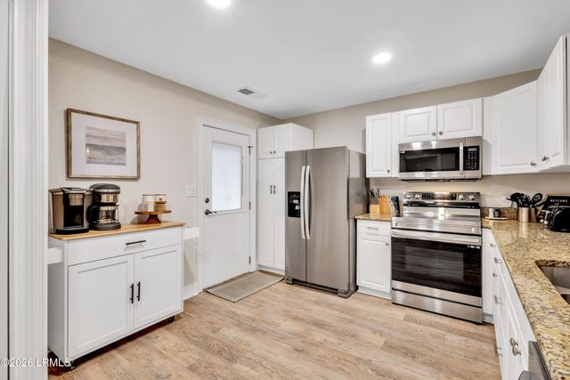 45 Queens Folly Rd Apt 592, Hilton Head Island, SC 29928