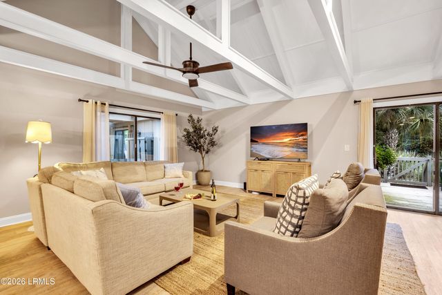 45 Queens Folly Rd Apt 592, Hilton Head Island, SC 29928