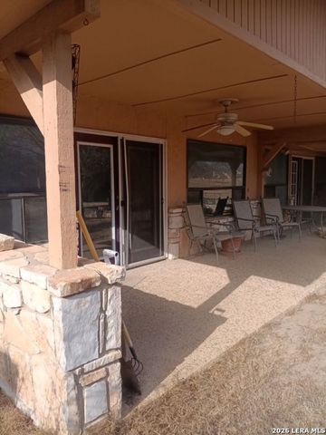 747 Oakland Hills, Kerrville, TX 78028