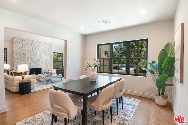 6417 Lindenhurst Avenue, Los Angeles, CA 90048