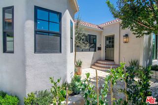 6417 Lindenhurst Avenue, Los Angeles, CA 90048
