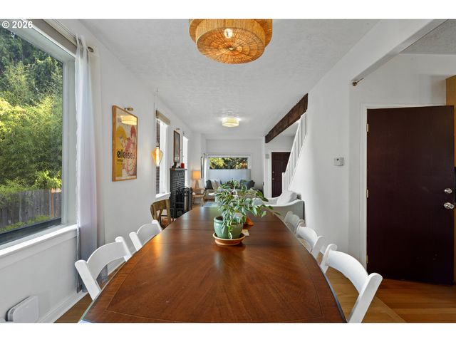 427 N SKIDMORE St, Portland, OR 97217