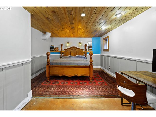 427 N SKIDMORE St, Portland, OR 97217