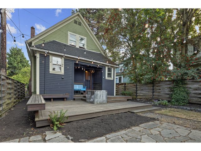 427 N SKIDMORE St, Portland, OR 97217