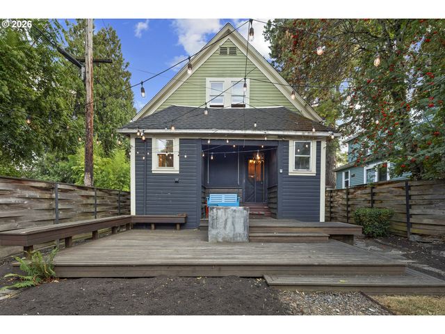 427 N SKIDMORE St, Portland, OR 97217