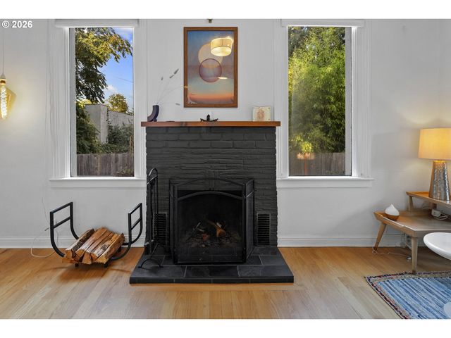 427 N SKIDMORE St, Portland, OR 97217