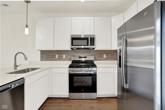 3951 Sandpiper Way, Brownsburg, IN 46112