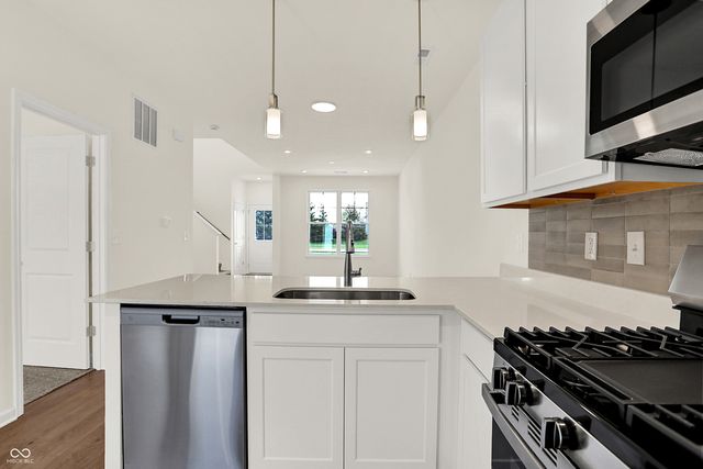 3951 Sandpiper Way, Brownsburg, IN 46112