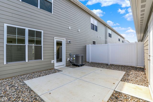 3951 Sandpiper Way, Brownsburg, IN 46112