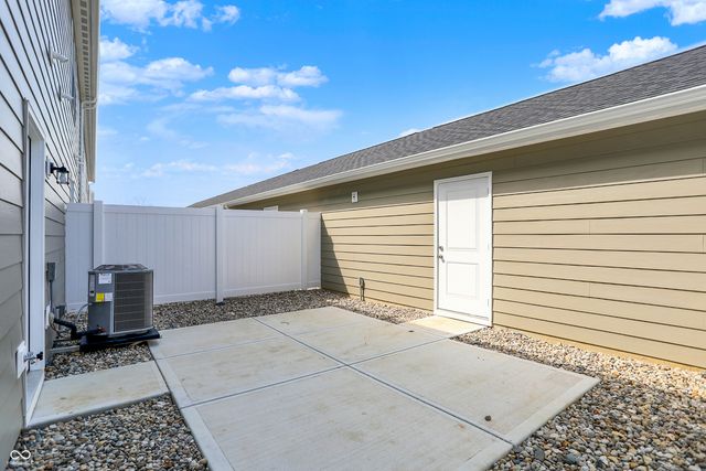 3951 Sandpiper Way, Brownsburg, IN 46112