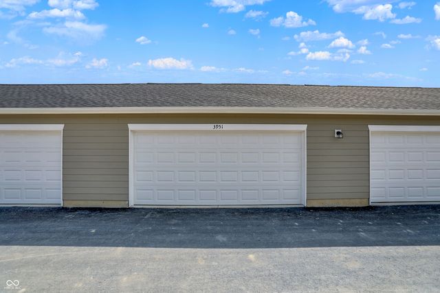 3951 Sandpiper Way, Brownsburg, IN 46112