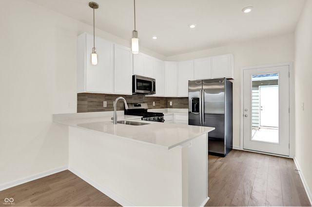 3951 Sandpiper Way, Brownsburg, IN 46112