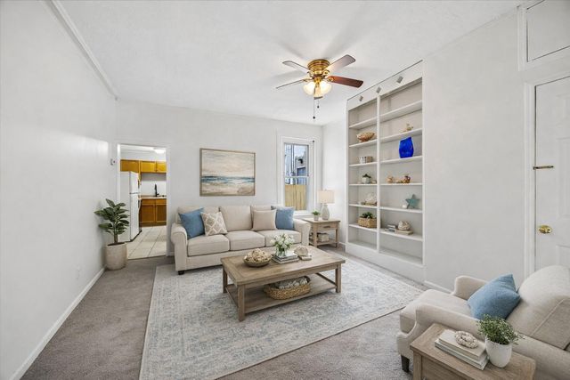 402 LYCEUM AVE, Philadelphia, PA 19128