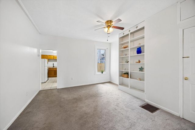 402 LYCEUM AVE, Philadelphia, PA 19128