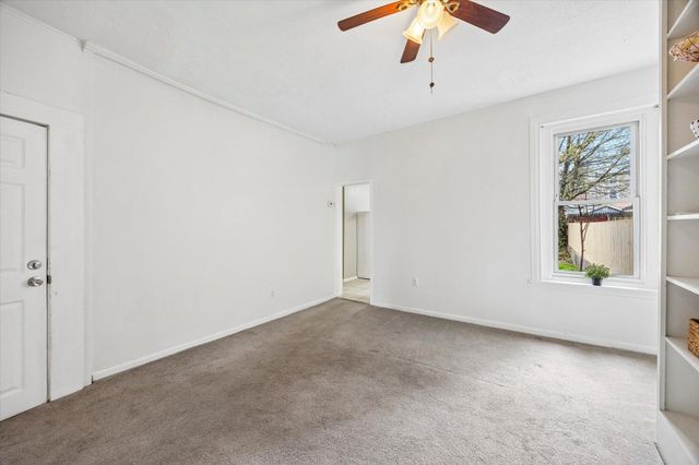 402 LYCEUM AVE, Philadelphia, PA 19128