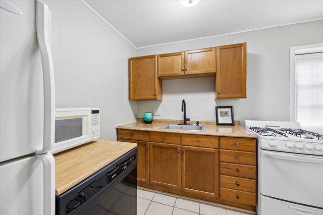 402 LYCEUM AVE, Philadelphia, PA 19128