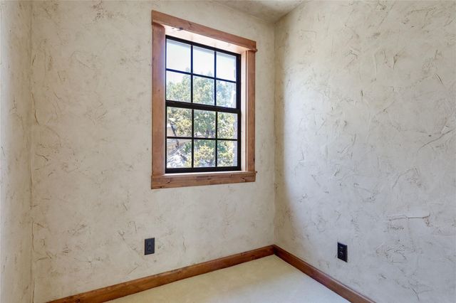 23605 Lakeside DR, Marble Falls, TX 78654