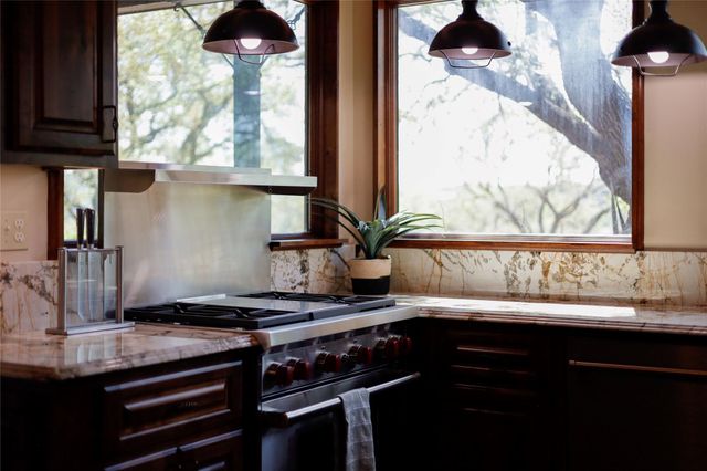 23605 Lakeside DR, Marble Falls, TX 78654