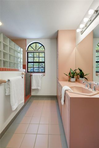 23605 Lakeside DR, Marble Falls, TX 78654