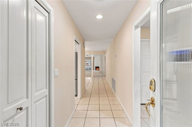2312 Plaza Del Prado, Las Vegas, NV 89102