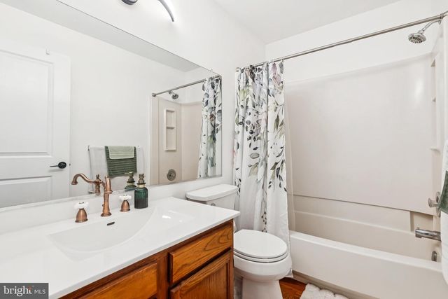 5116-C ABERDEEN DR, Mount Laurel, NJ 08054